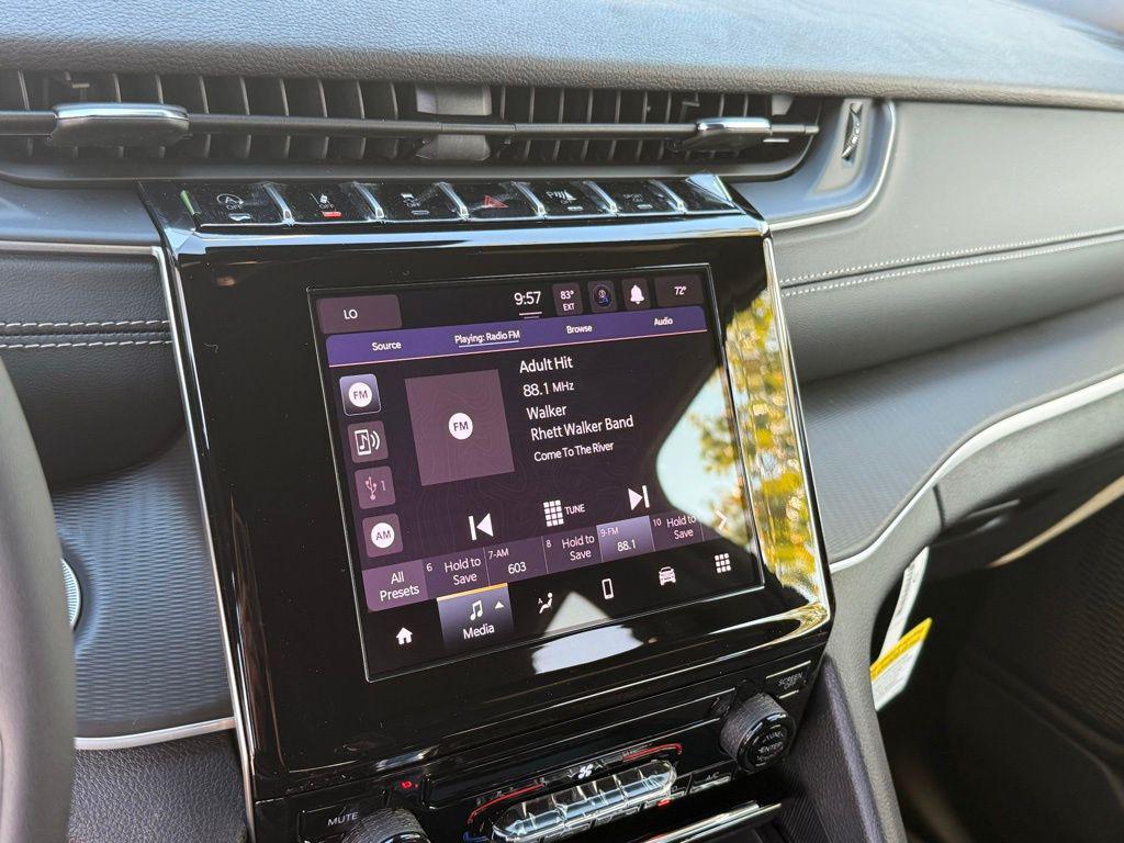 new 2026 Jeep Grand Cherokee car, priced at $35,810