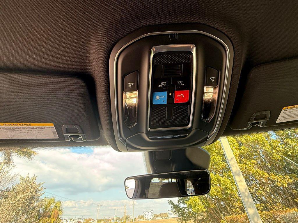 new 2026 Jeep Grand Cherokee car, priced at $35,810