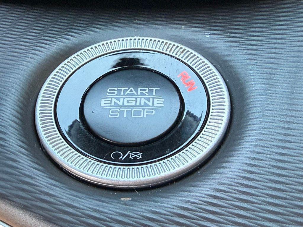 new 2026 Jeep Grand Cherokee car, priced at $35,810