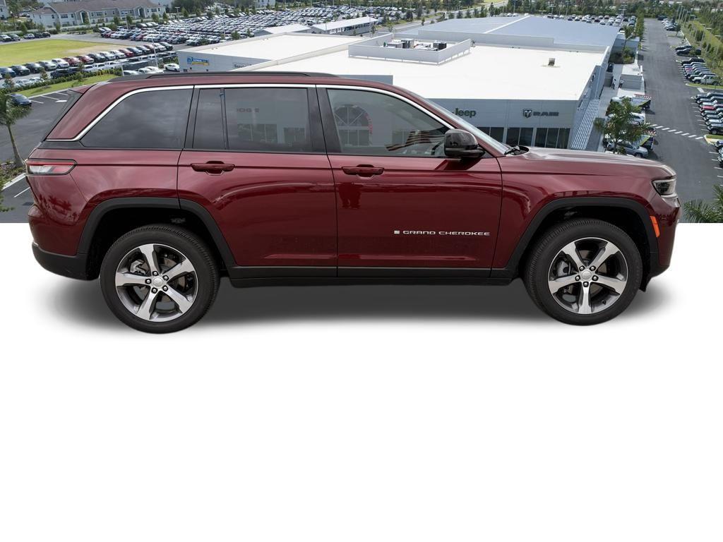 new 2026 Jeep Grand Cherokee car, priced at $45,135