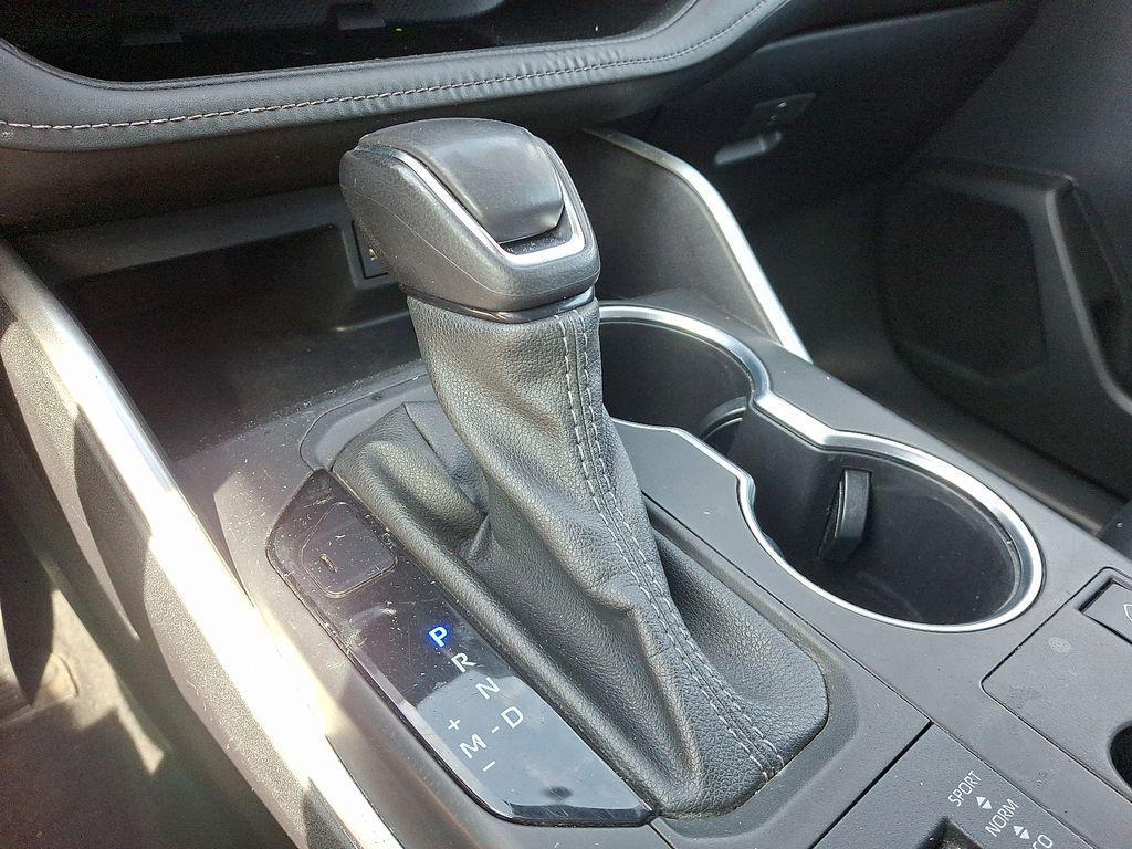 used 2023 Toyota Highlander car, priced at $37,456