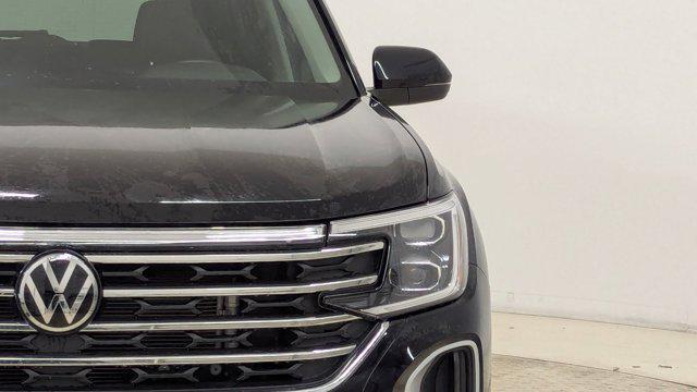 used 2025 Volkswagen Atlas car, priced at $32,988