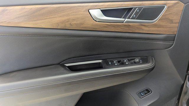 used 2025 Volkswagen Atlas car, priced at $32,988