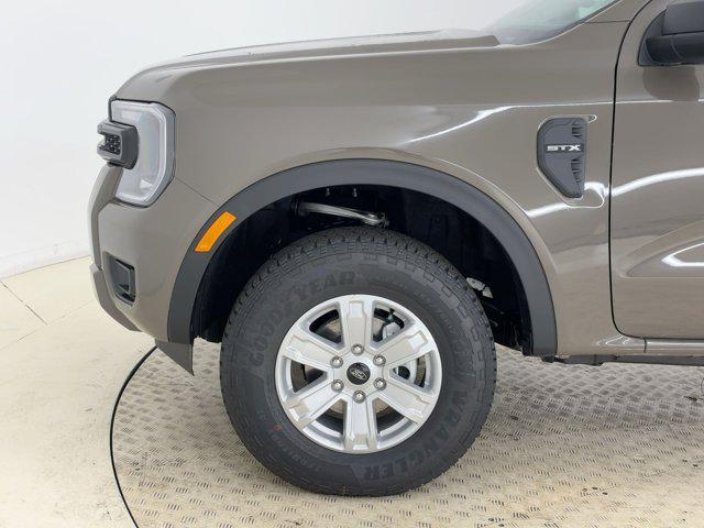 new 2025 Ford Ranger car, priced at $33,201