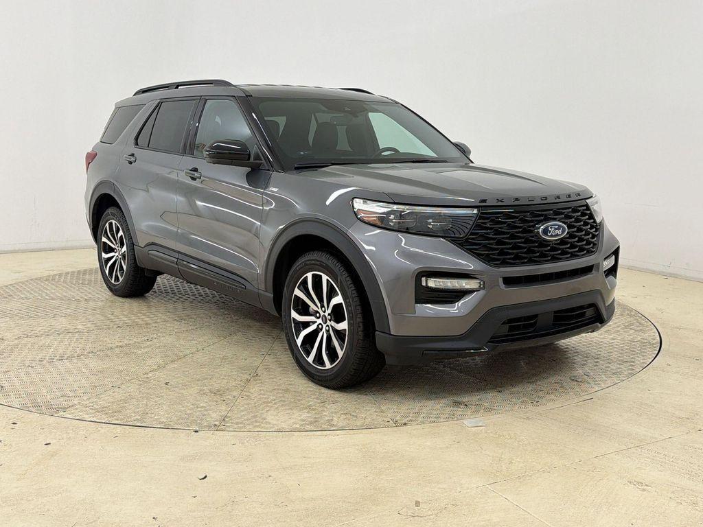 used 2023 Ford Explorer car, priced at $35,639