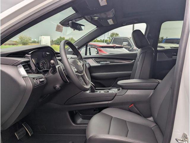 new 2025 Cadillac XT5 car, priced at $65,709