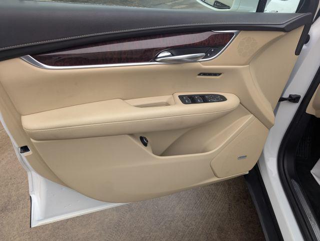 used 2017 Cadillac XT5 car, priced at $20,989