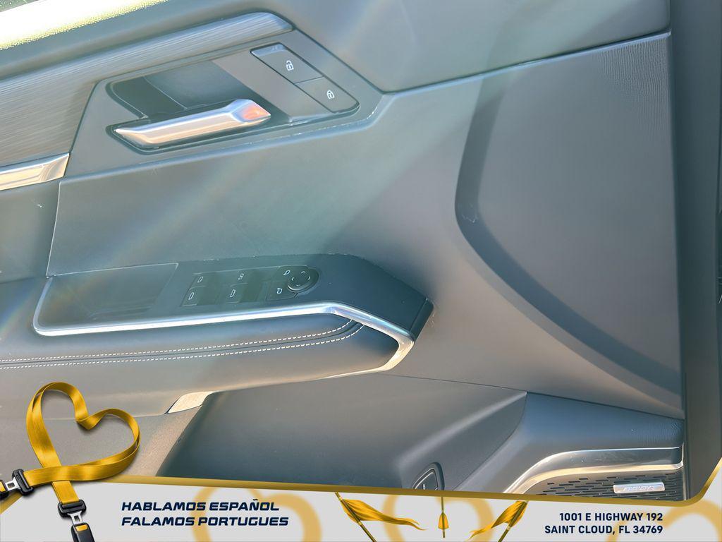 used 2025 GMC Acadia car, priced at $31,882