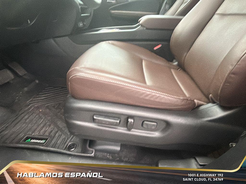 used 2025 Honda Ridgeline car, priced at $33,595