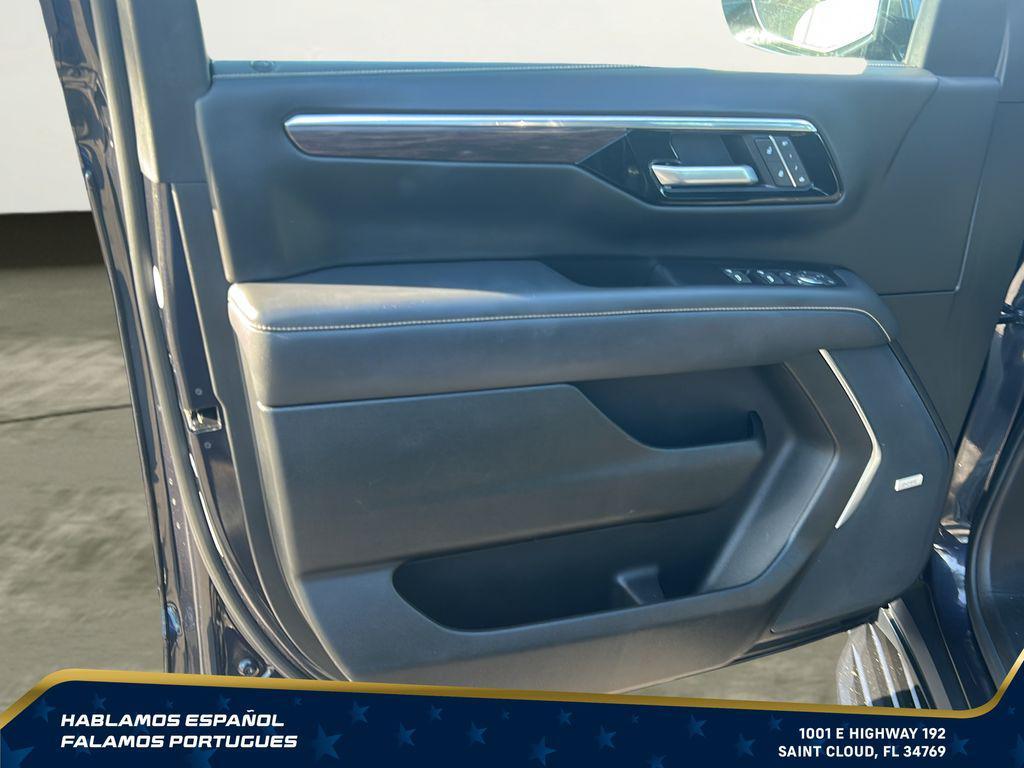 used 2025 Chevrolet Suburban car, priced at $63,986