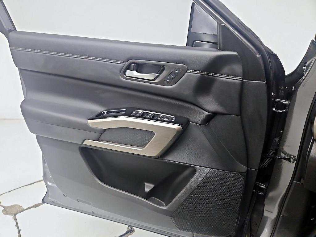 used 2025 Nissan Pathfinder car, priced at $44,998