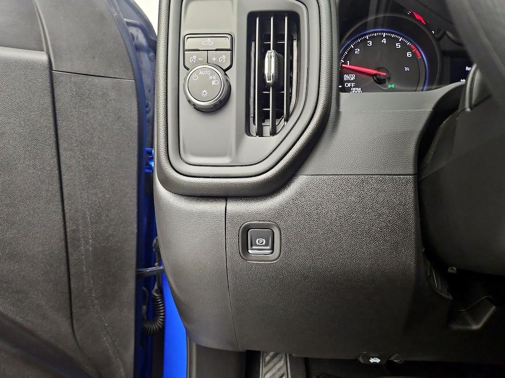 used 2025 Chevrolet Silverado 1500 car, priced at $37,998