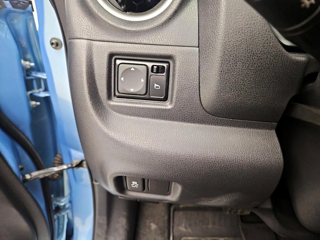 used 2014 Nissan Versa Note car, priced at $12,998