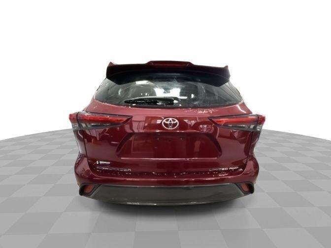 used 2020 Toyota Highlander car, priced at $29,767