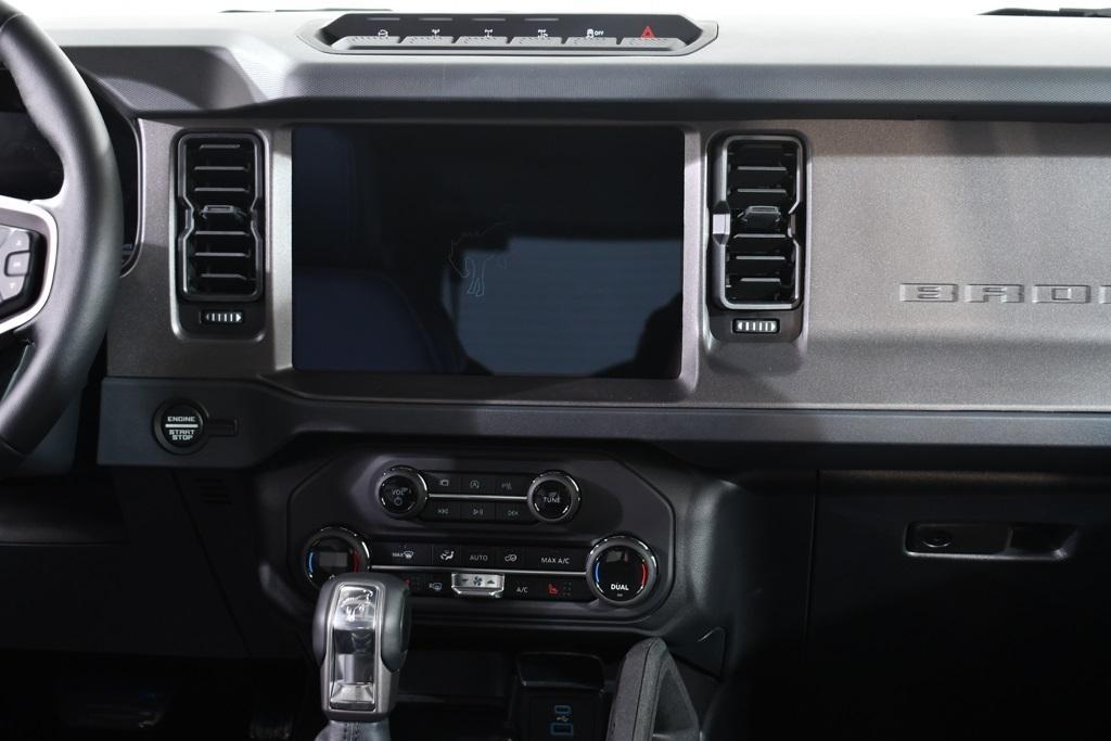 new 2025 Ford Bronco car, priced at $60,277