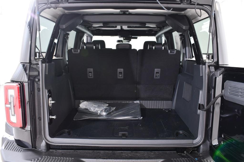 new 2025 Ford Bronco car, priced at $60,277