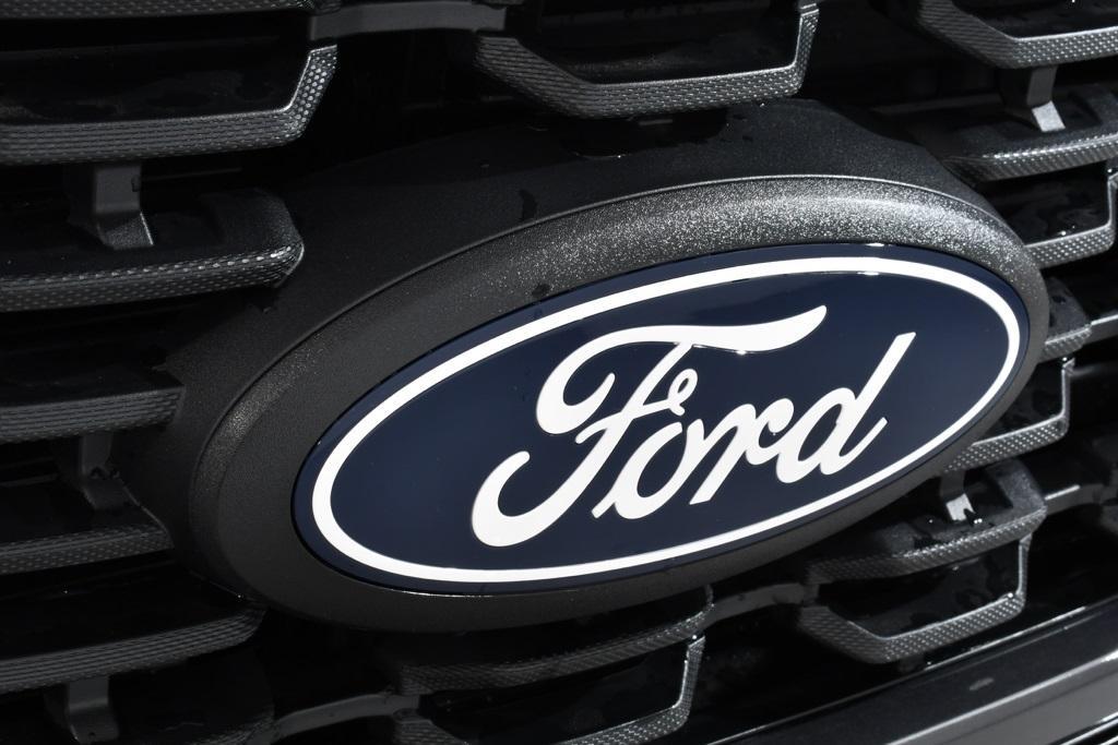 new 2025 Ford F-150 car, priced at $42,977