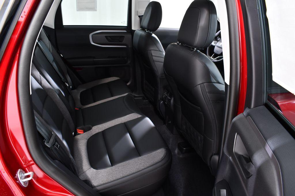 new 2025 Ford Bronco Sport car, priced at $31,977