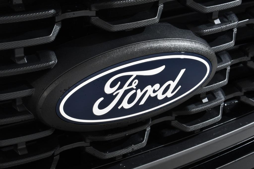 new 2026 Ford F-150 car, priced at $45,577