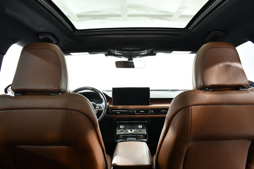 used 2022 Lincoln Nautilus car, priced at $36,305