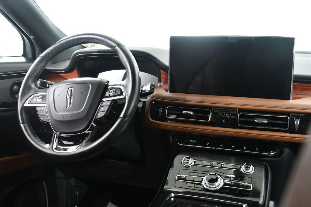 used 2022 Lincoln Nautilus car, priced at $33,105
