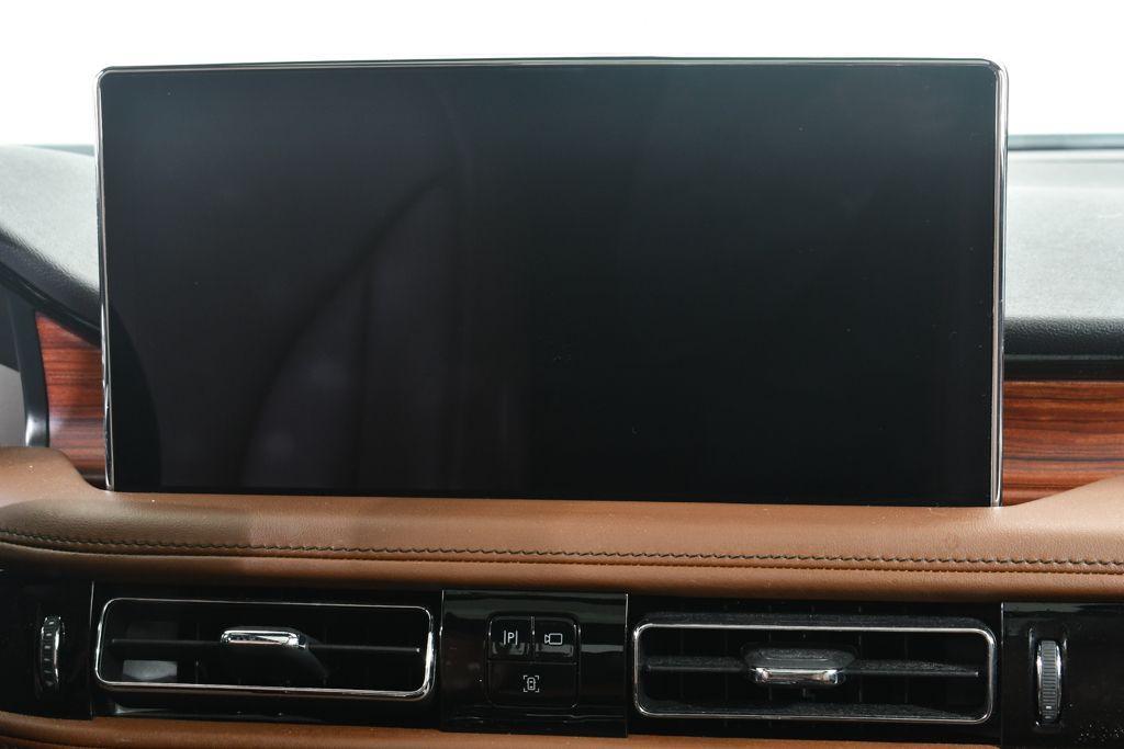 used 2022 Lincoln Nautilus car, priced at $33,105