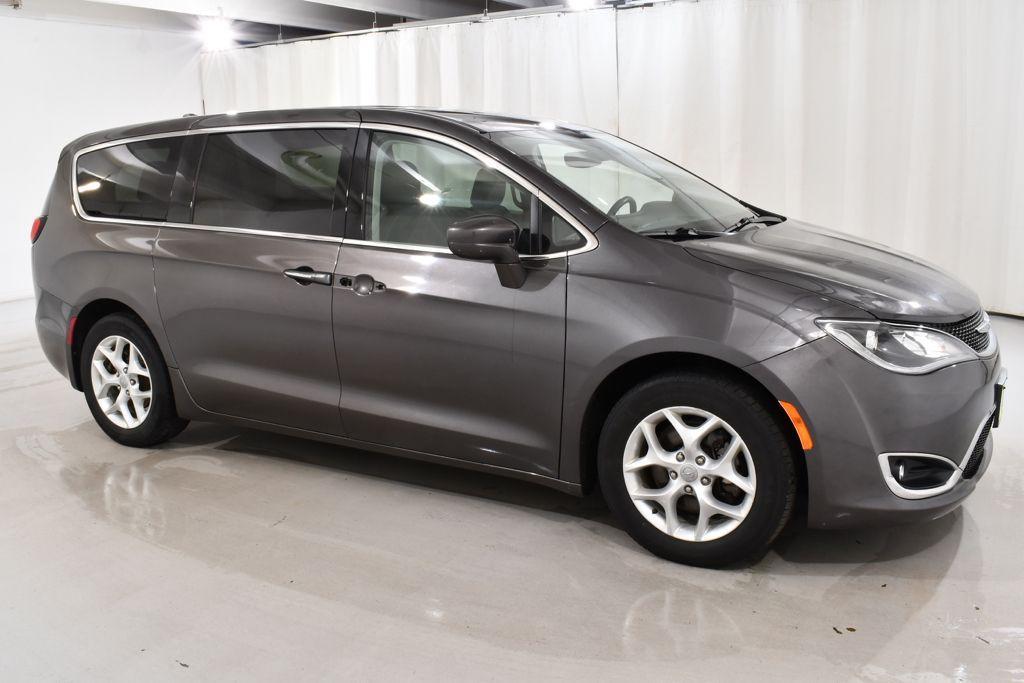 used 2018 Chrysler Pacifica car, priced at $13,705
