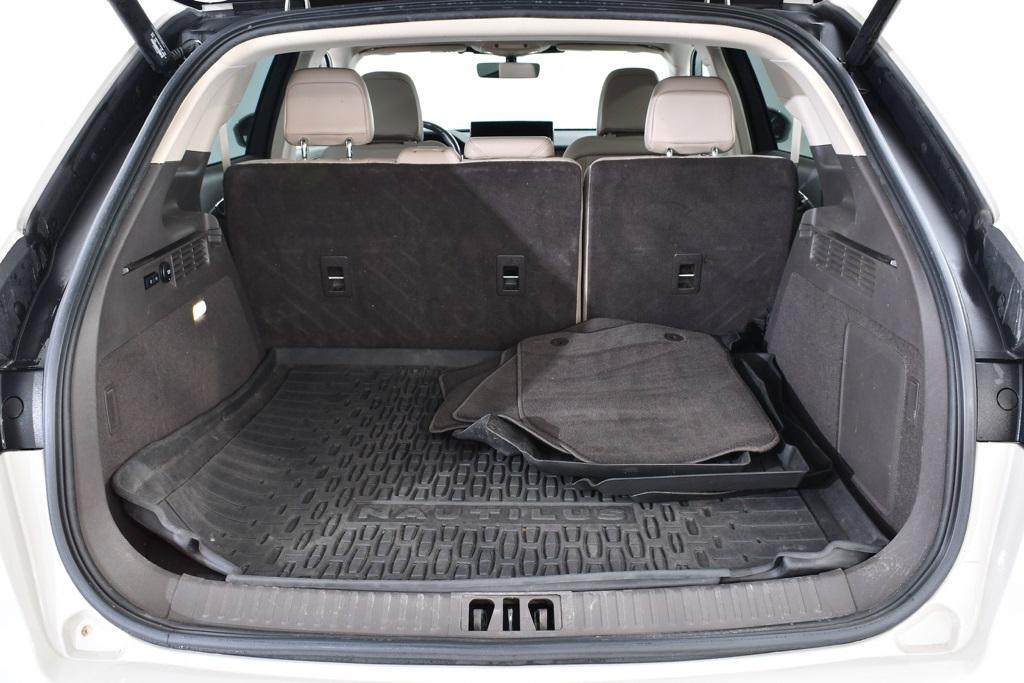 used 2022 Lincoln Nautilus car, priced at $32,155