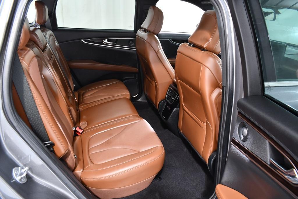 used 2022 Lincoln Nautilus car, priced at $33,155