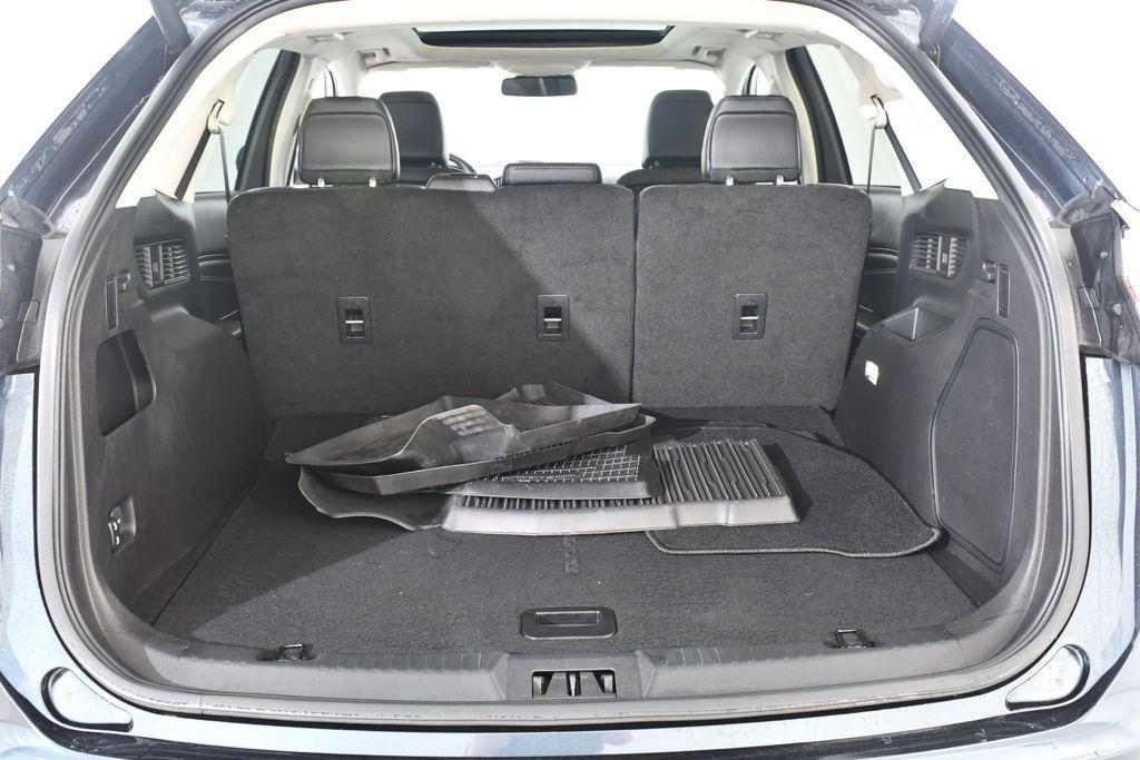 used 2024 Ford Edge car, priced at $31,305