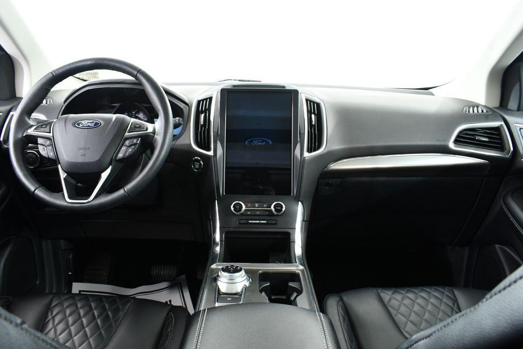 used 2024 Ford Edge car, priced at $31,305