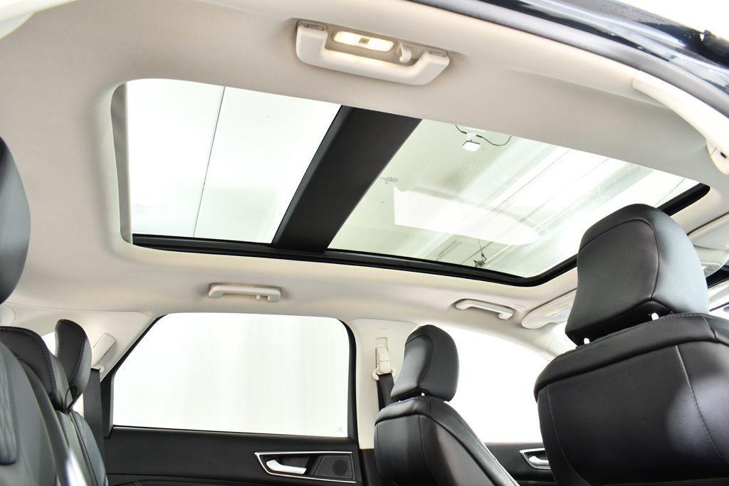 used 2024 Ford Edge car, priced at $31,305