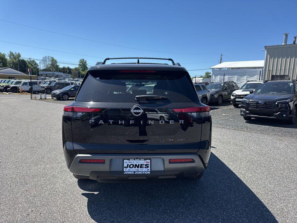 new 2026 Nissan Pathfinder car, priced at $45,368