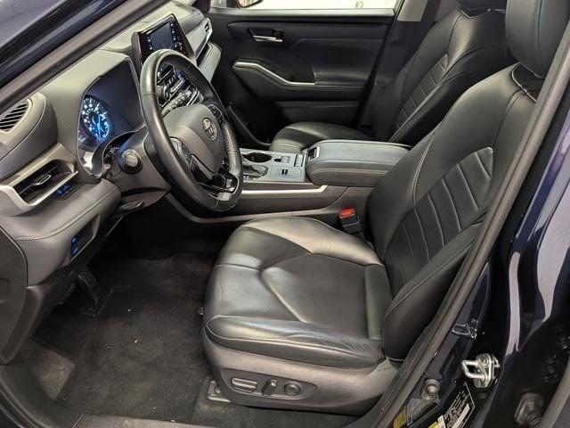 used 2021 Toyota Highlander Hybrid car, priced at $30,285