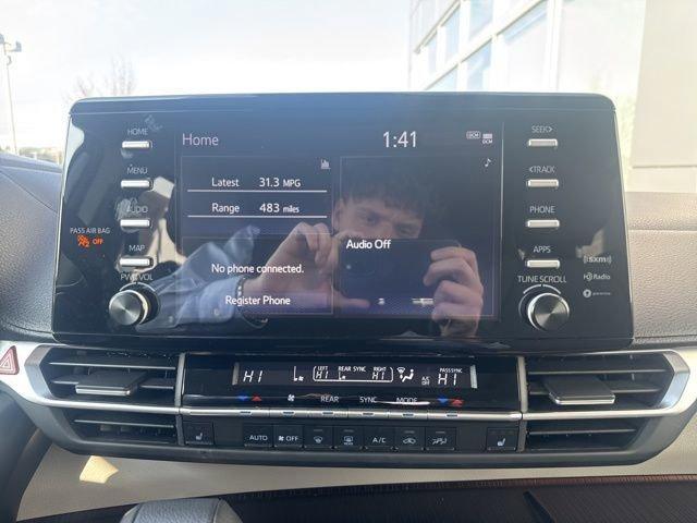 used 2023 Toyota Sienna car, priced at $43,499