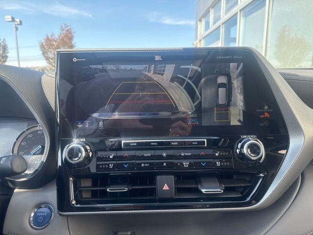 used 2022 Toyota Highlander Hybrid car, priced at $41,295