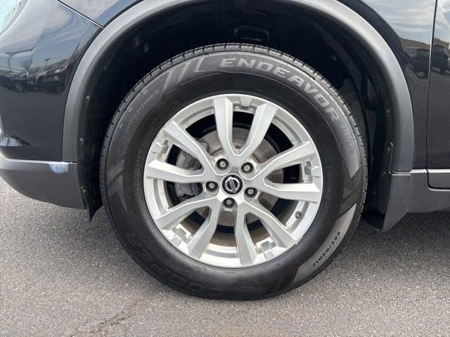 used 2019 Nissan Rogue car, priced at $14,499