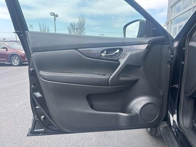 used 2019 Nissan Rogue car, priced at $14,499