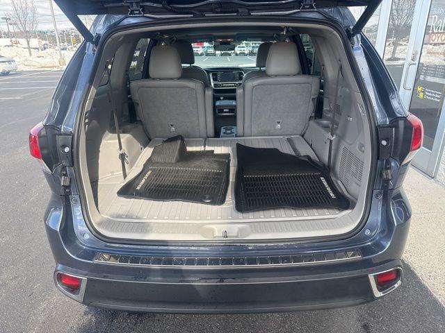 used 2018 Toyota Highlander car, priced at $25,749