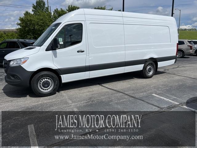 new 2025 Mercedes-Benz Sprinter 2500 car, priced at $71,121