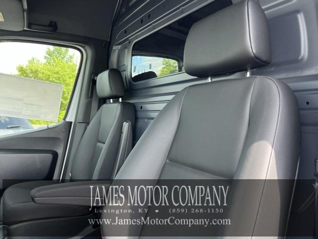 new 2025 Mercedes-Benz Sprinter 2500 car, priced at $71,121