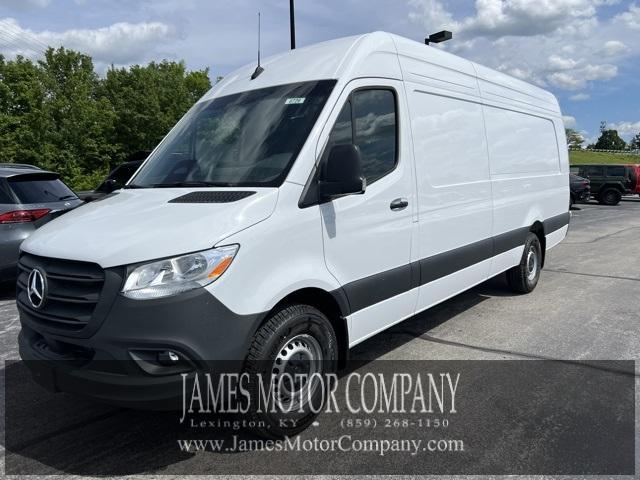 new 2025 Mercedes-Benz Sprinter 2500 car, priced at $71,121