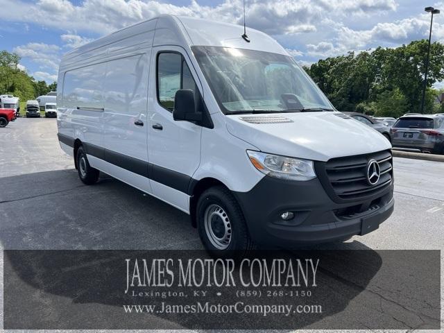 new 2025 Mercedes-Benz Sprinter 2500 car, priced at $71,121