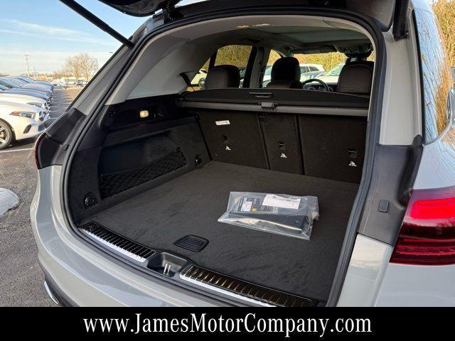 new 2026 Mercedes-Benz GLE 450 car, priced at $85,245