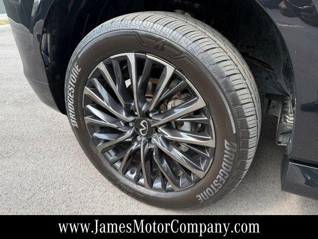 used 2025 INFINITI QX80 car, priced at $84,380