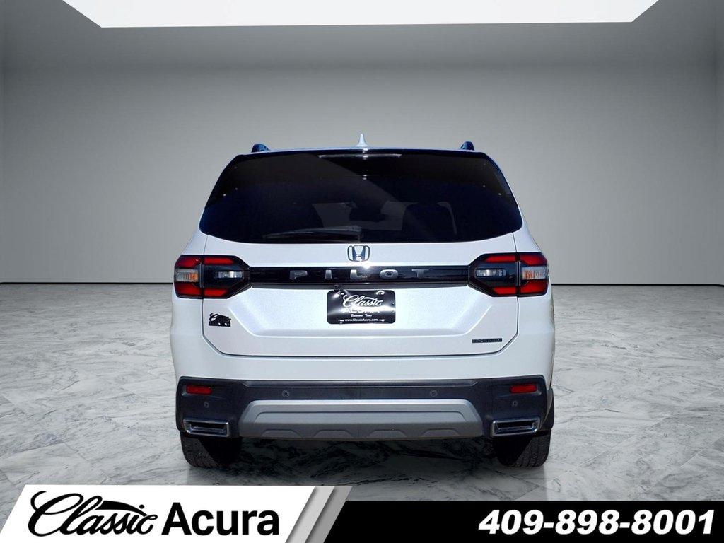 used 2023 Honda Pilot car, priced at $35,628
