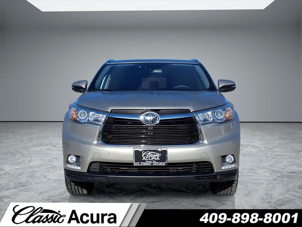 used 2016 Toyota Highlander car, priced at $20,692