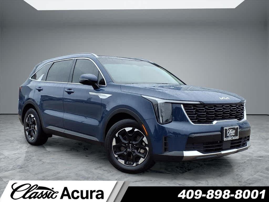 used 2024 Kia Sorento car, priced at $27,386