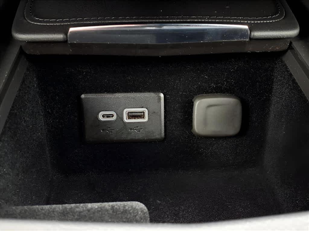 used 2024 Cadillac XT4 car, priced at $33,830