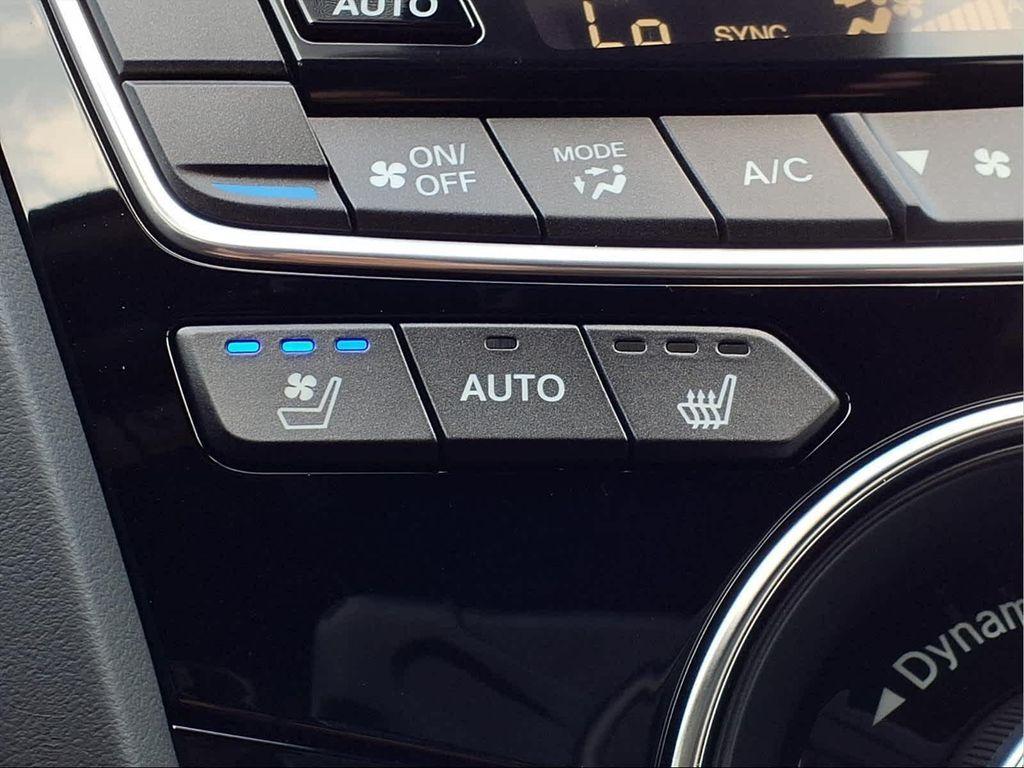 new 2026 Acura RDX car, priced at $52,650